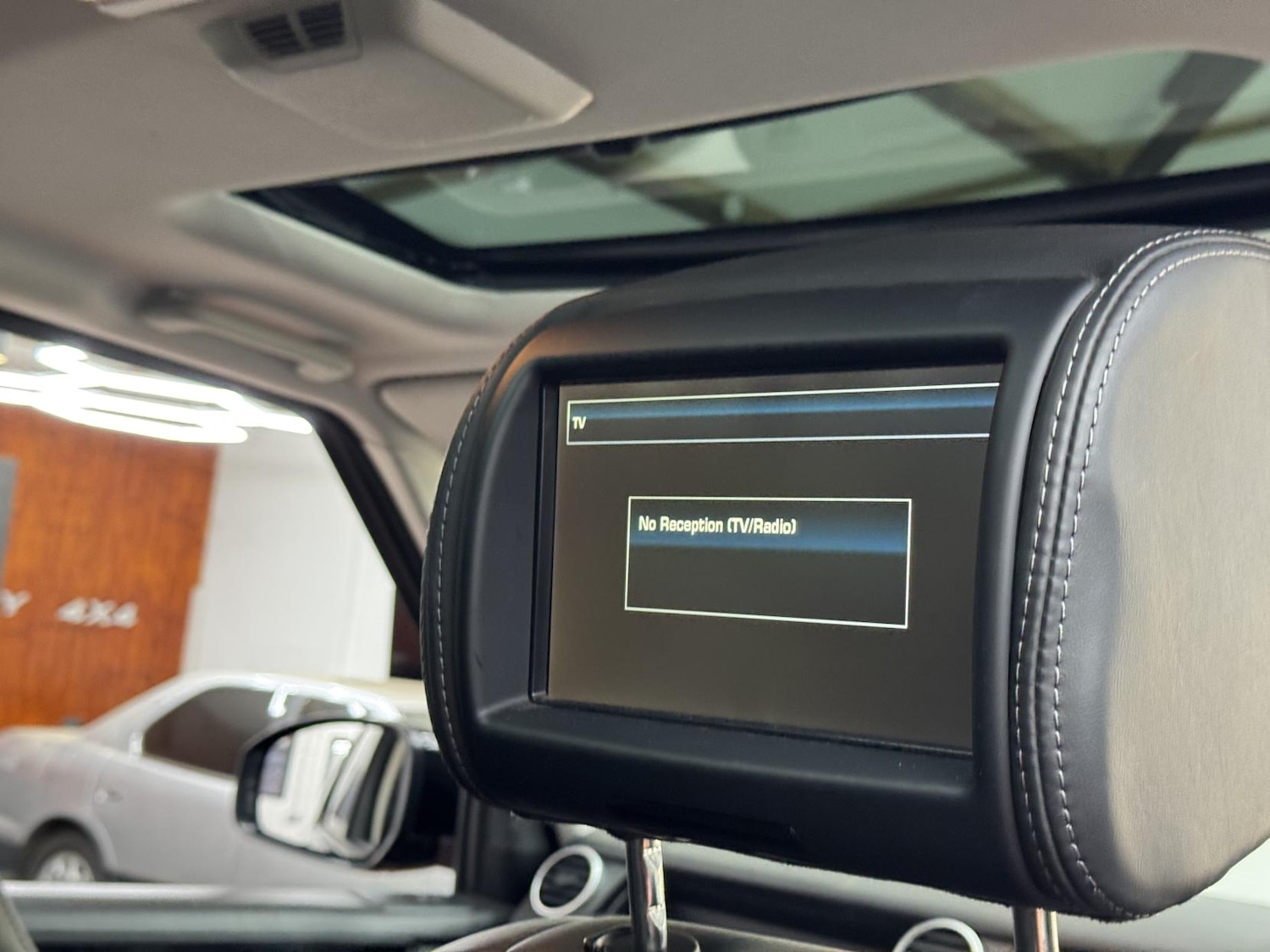 Used Land Rover Discovery 2016 for sale - 78032107: Photo 29