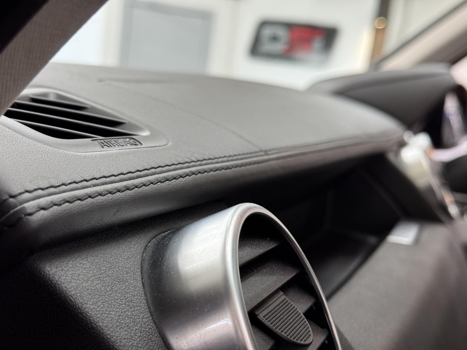 Used Land Rover Discovery 2016 for sale - 78032107: Photo 34