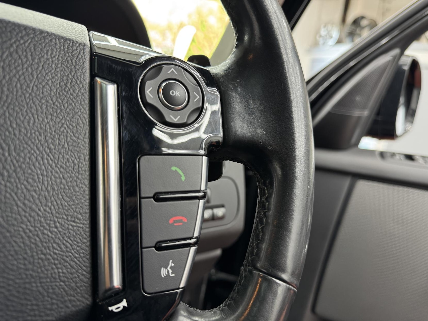 Used Land Rover Discovery 2016 for sale - 78032107: Photo 38