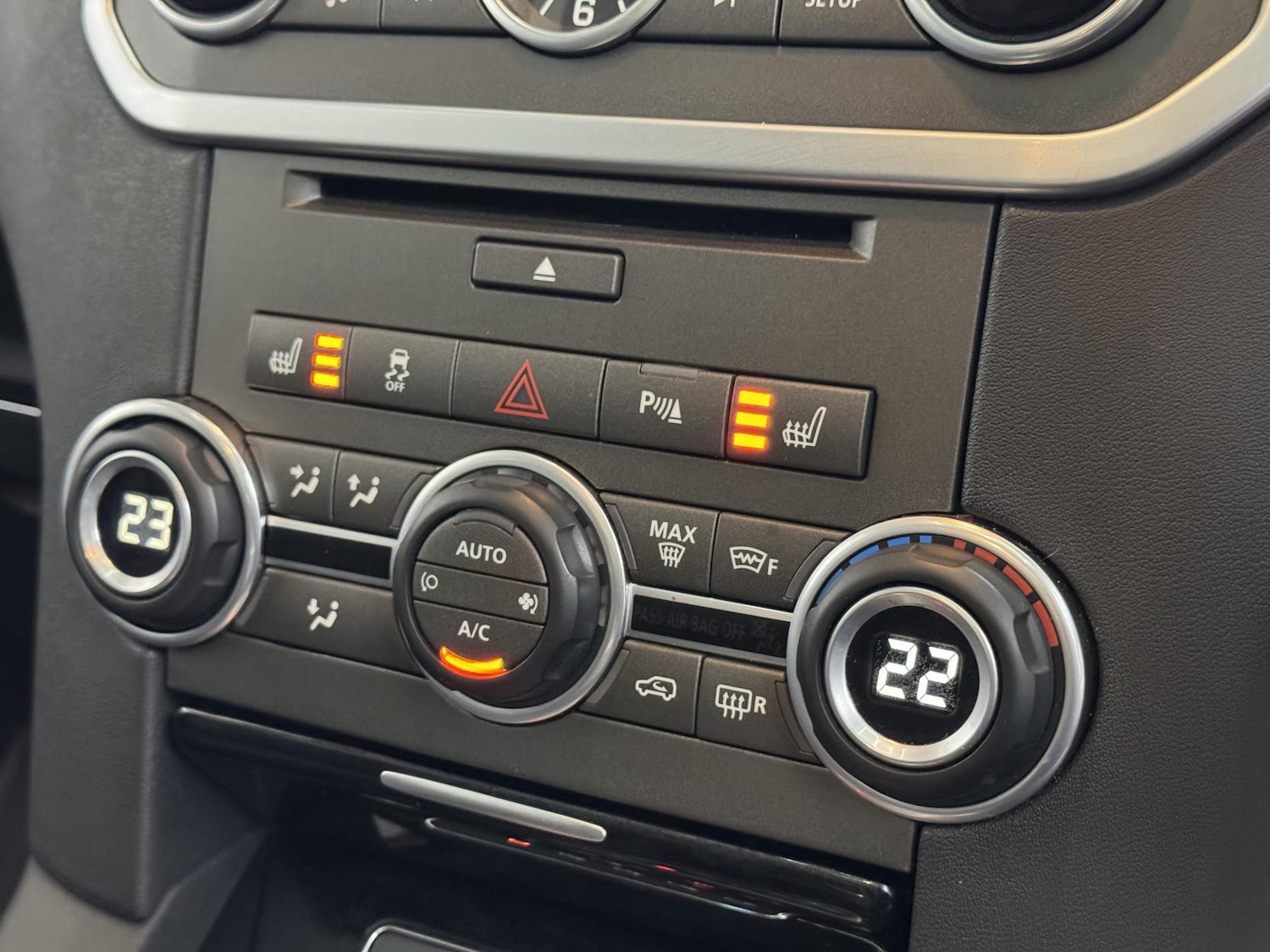 Used Land Rover Discovery 2016 for sale - 78032107: Photo 39