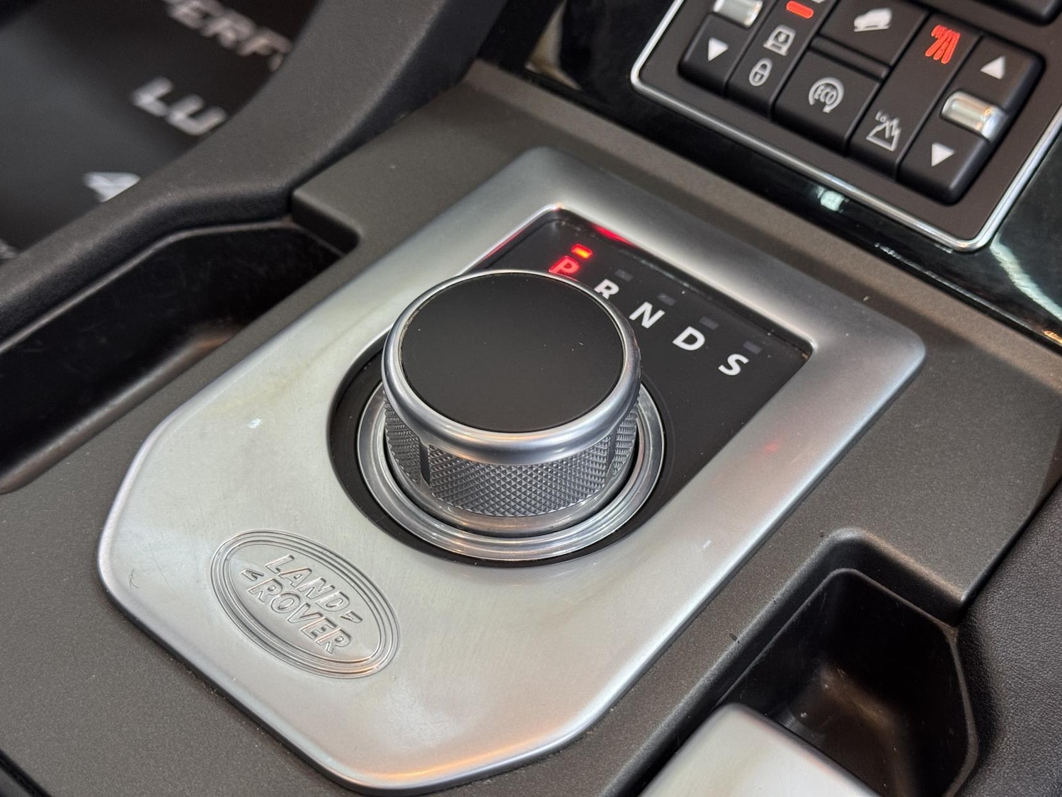 Used Land Rover Discovery 2016 for sale - 78032107: Photo 44