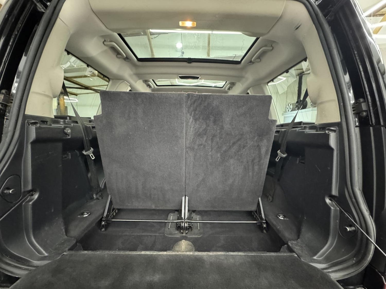 Used Land Rover Discovery 2016 for sale - 78032107: Photo 9