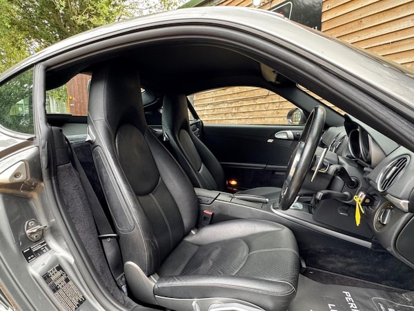 Used Porsche Cayman 2010 for sale - 75448393: Photo 16