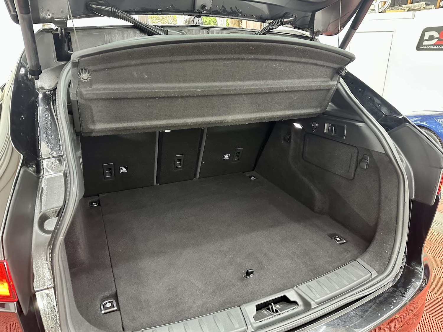 Used Jaguar F-Pace 2017 for sale - 76922288: Photo 11