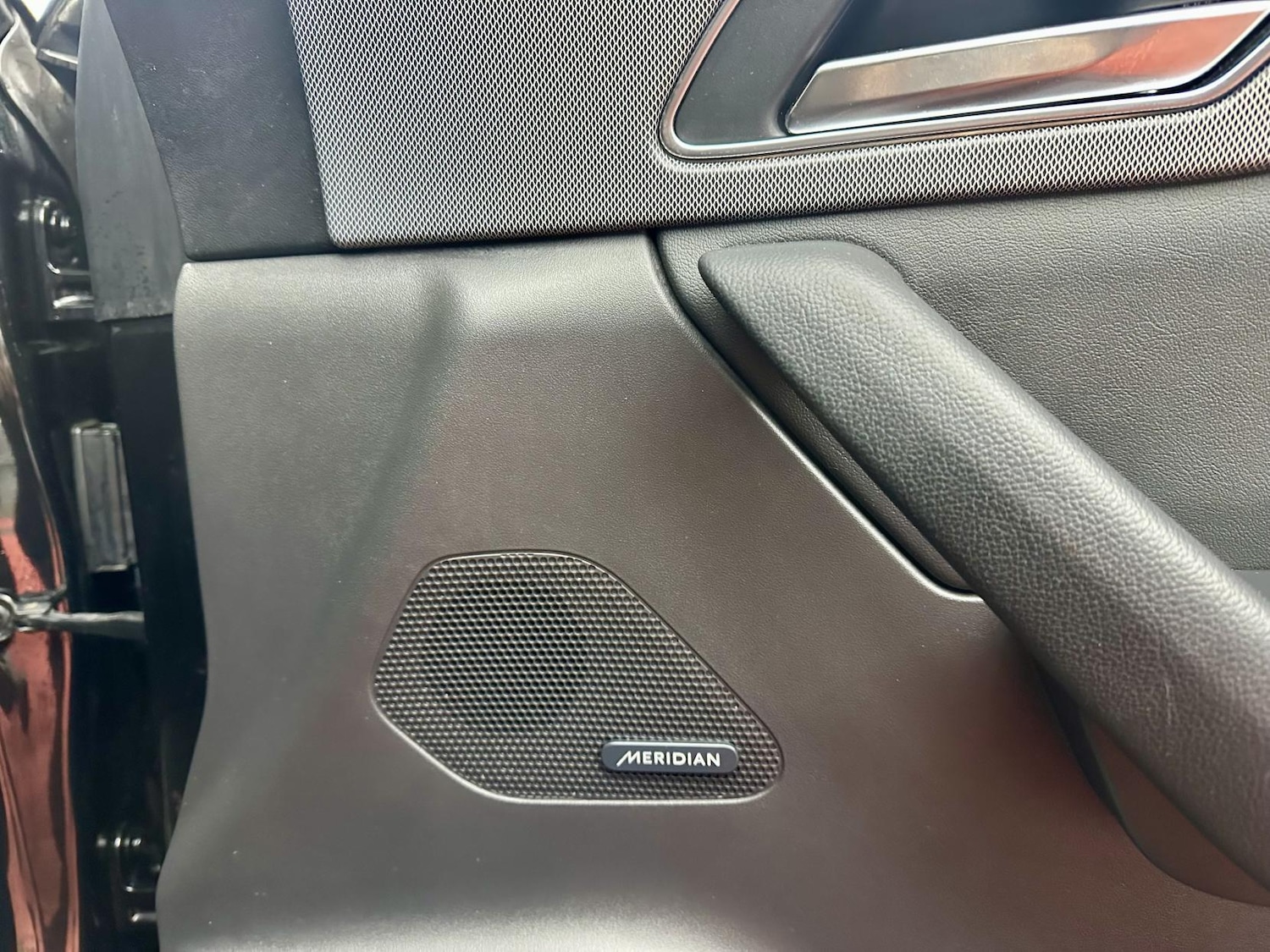 Used Jaguar F-Pace 2017 for sale - 76922288: Photo 14