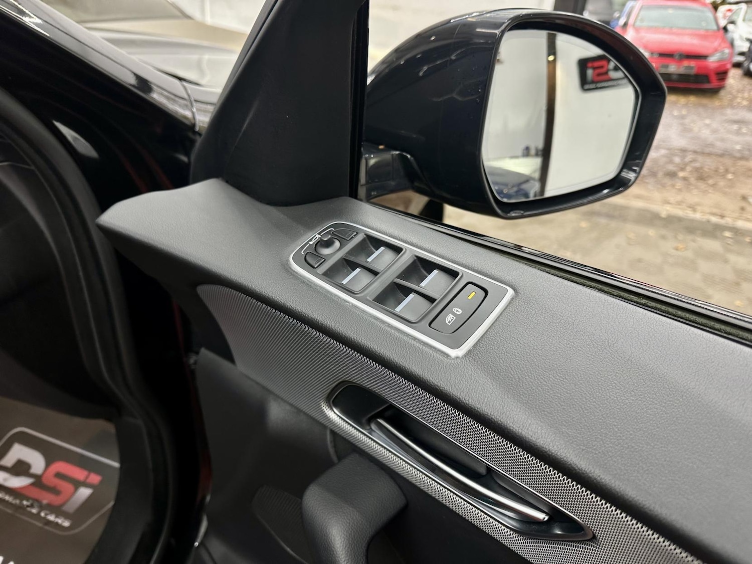 Used Jaguar F-Pace 2017 for sale - 76922288: Photo 22