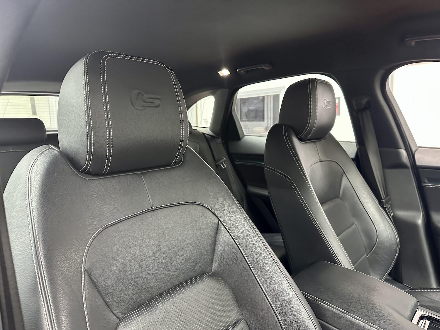 Used Jaguar F-Pace 2017 for sale - 76922288: Photo 25