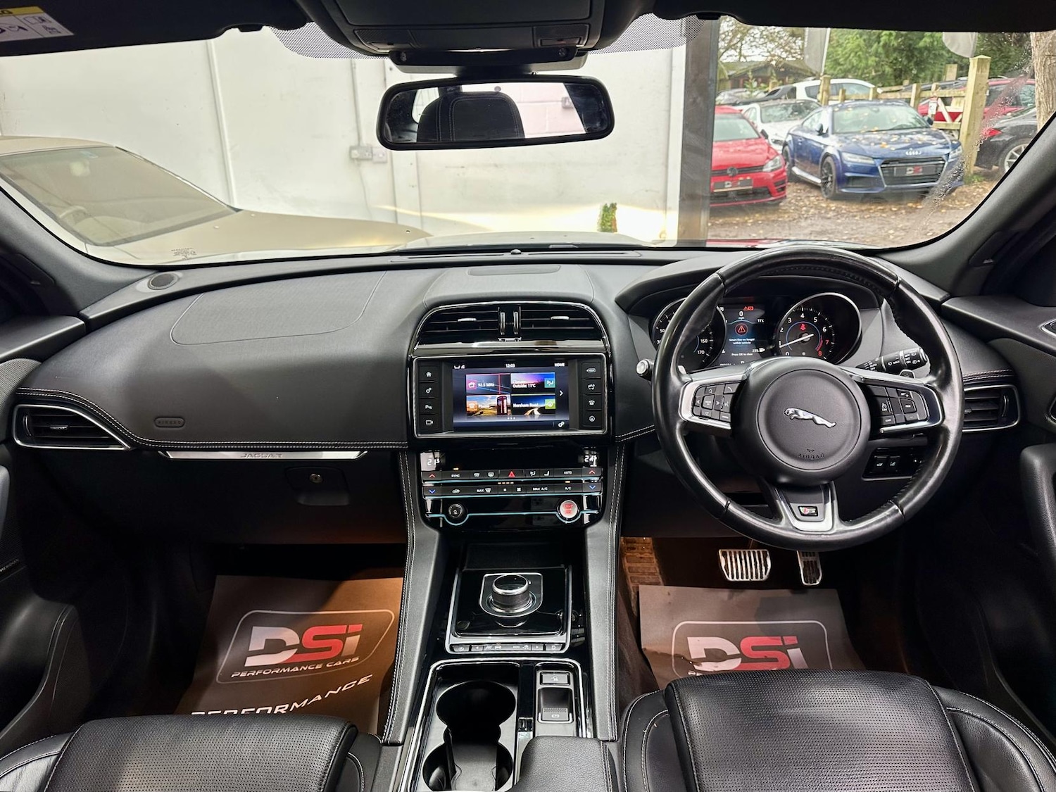 Used Jaguar F-Pace 2017 for sale - 76922288: Photo 26