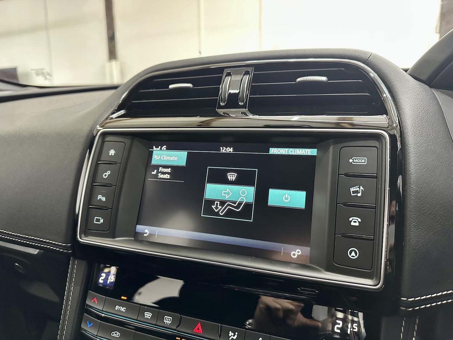 Used Jaguar F-Pace 2017 for sale - 76922288: Photo 35