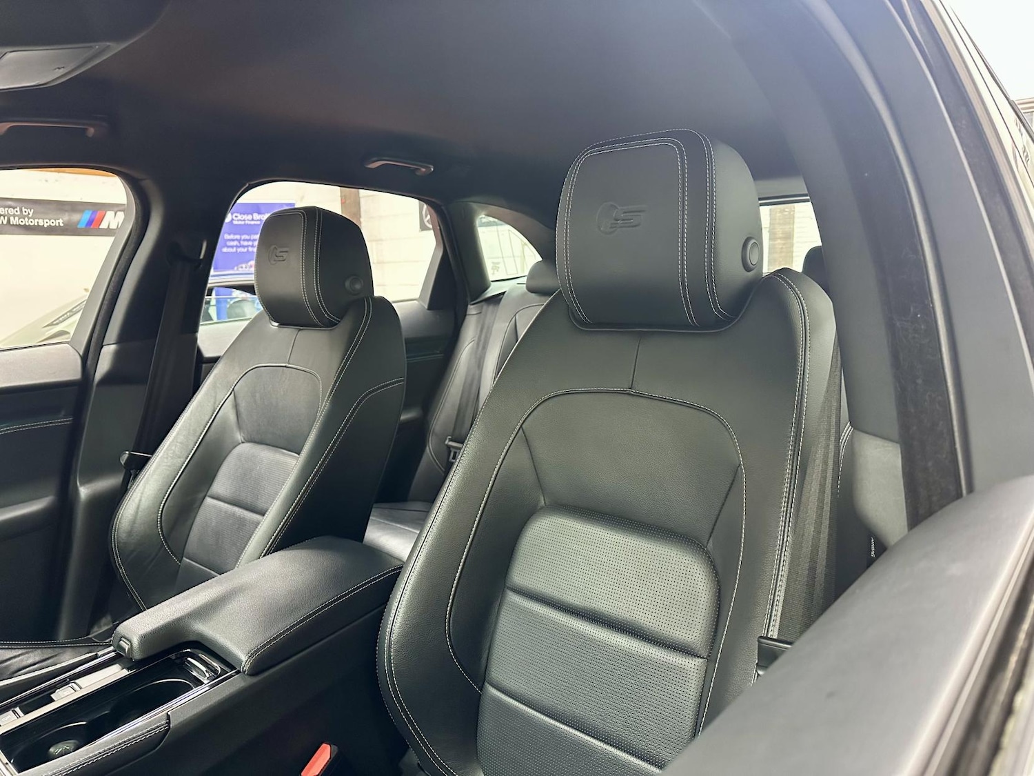 Used Jaguar F-Pace 2017 for sale - 76922288: Photo 37