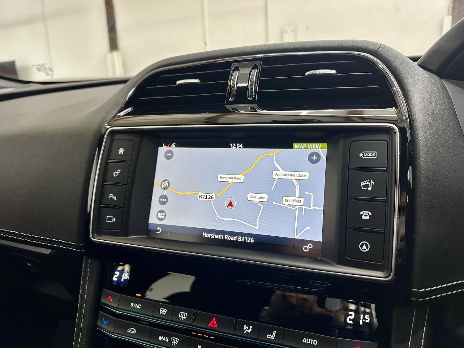 Used Jaguar F-Pace 2017 for sale - 76922288: Photo 38