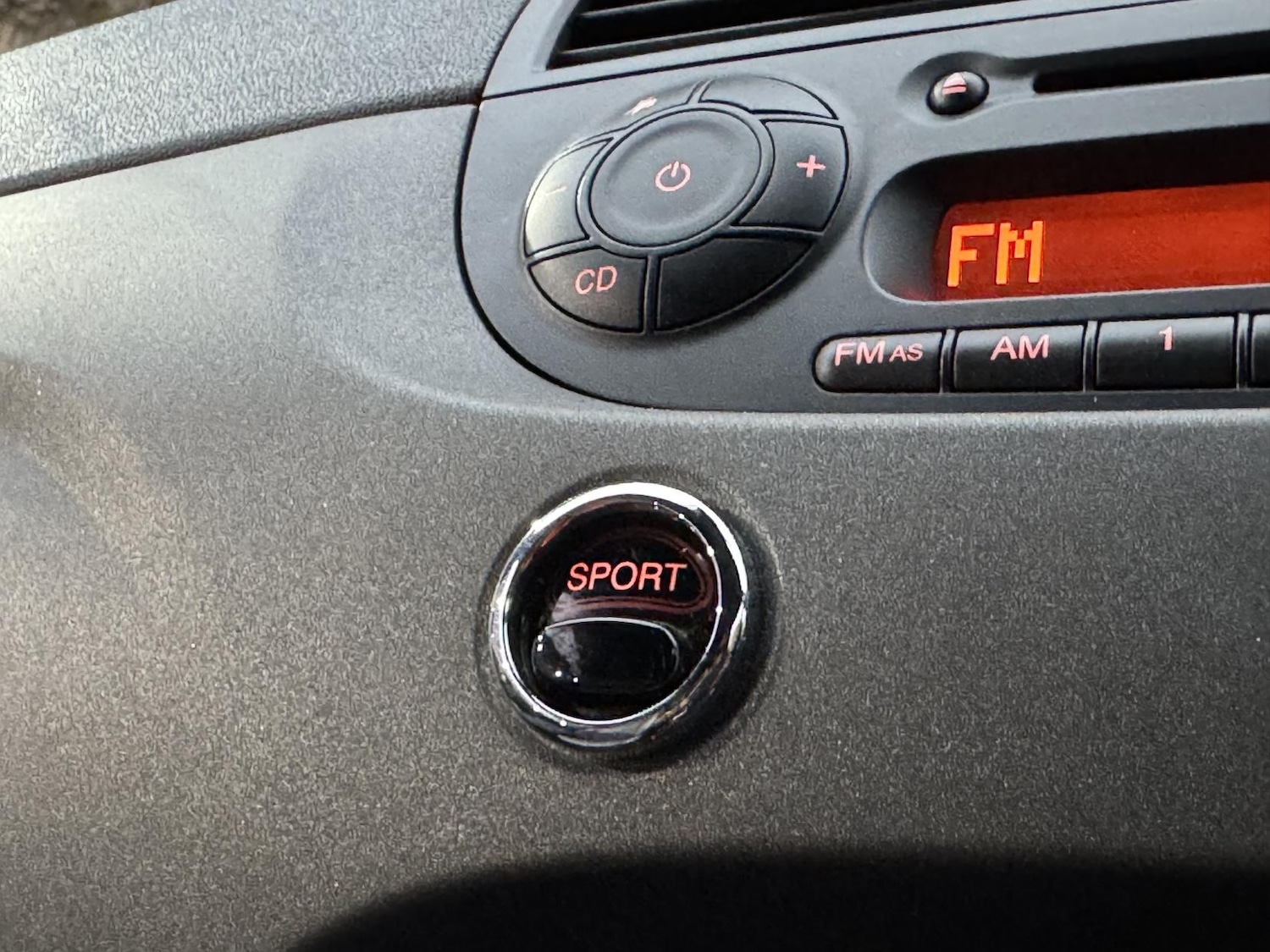 Used Abarth 595 2015 for sale - 77237260: Photo 34