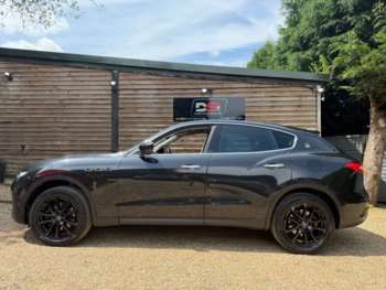 Used Maserati Levante 2017 for sale - 74985058: Photo