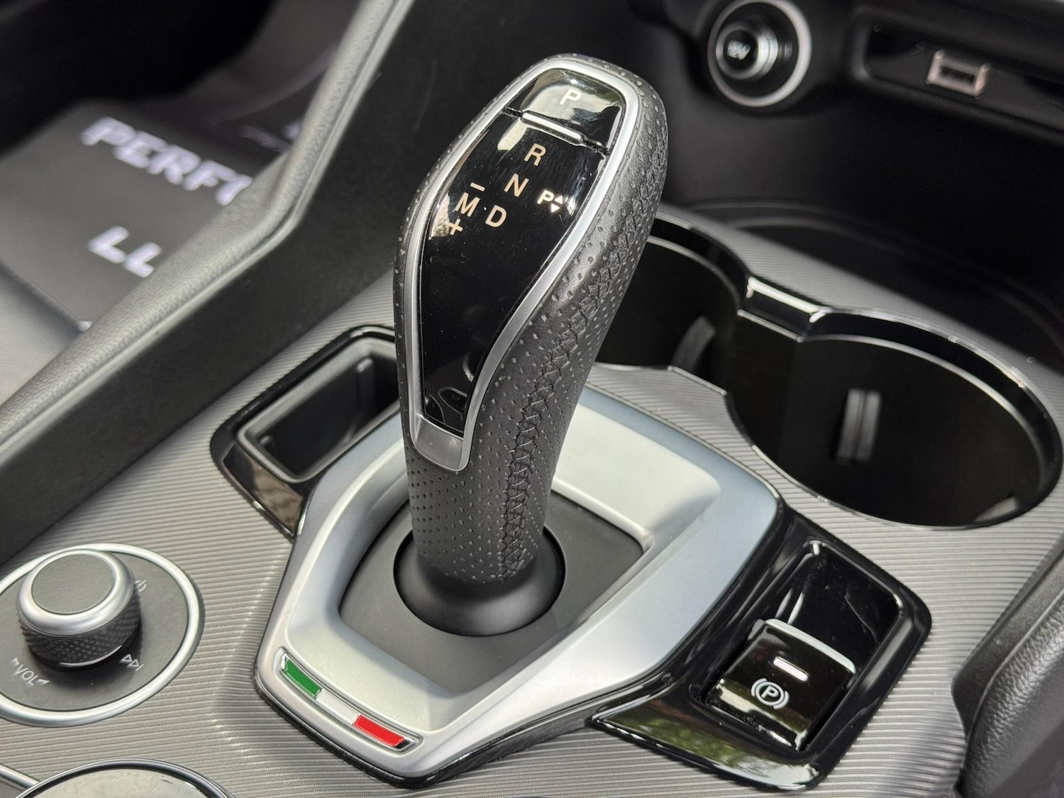 Used Alfa Romeo Giulia 2021 for sale - 76557320: Photo 35