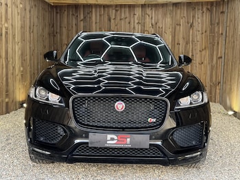 Used Jaguar F-Pace 2018 for sale - 78644031: Photo