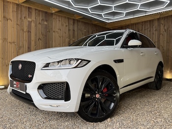 Used Jaguar F-Pace 2017 for sale - 78911846: Photo