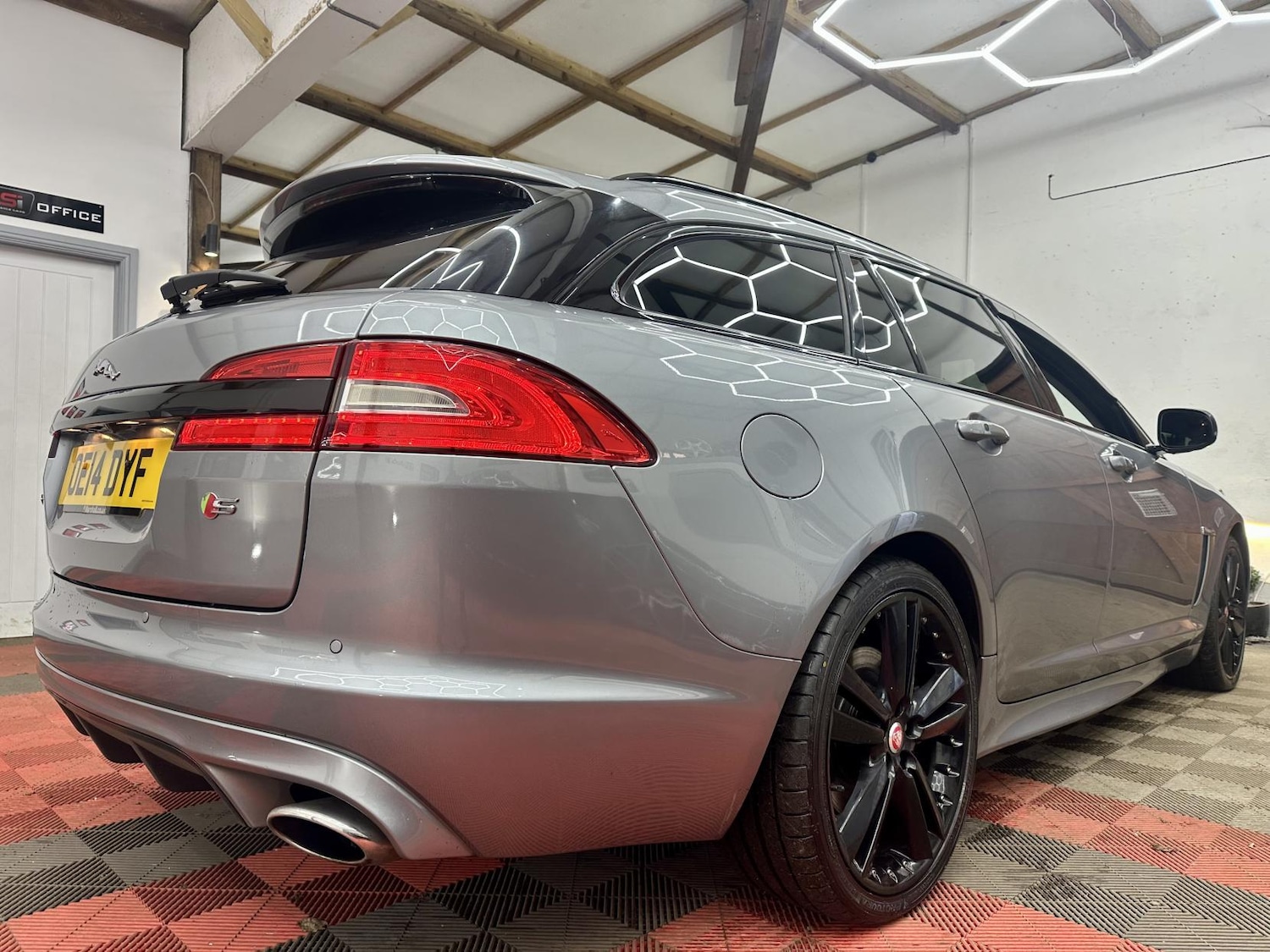 Used Jaguar XF 2014 for sale - 77198484: Photo 10