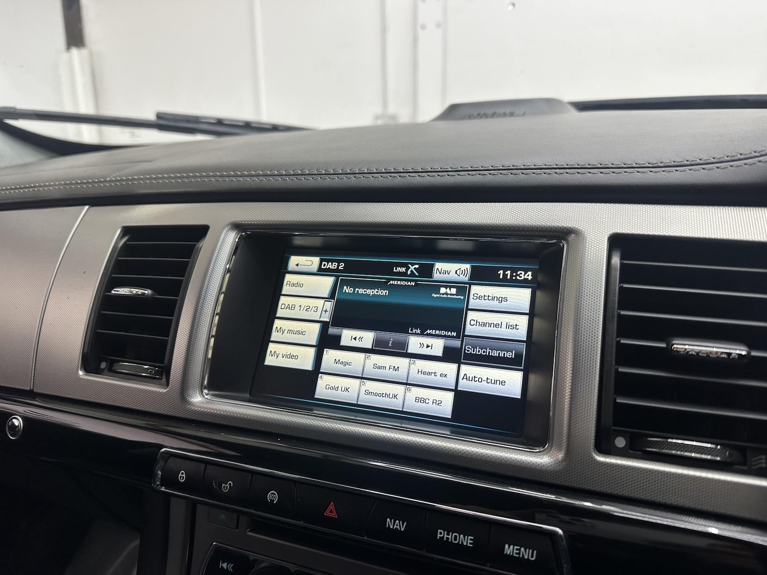 Used Jaguar XF 2014 for sale - 77198484: Photo 37