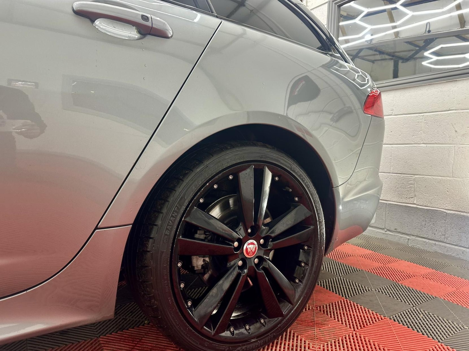 Used Jaguar XF 2014 for sale - 77198484: Photo 6