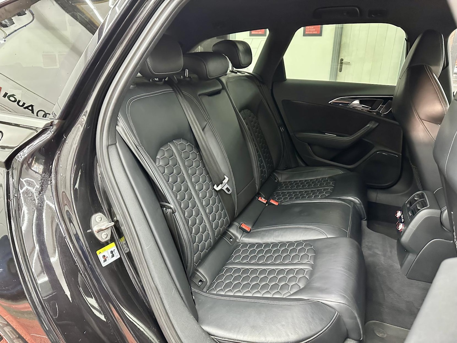 Used Audi RS6 Avant 2016 for sale - 77127789: Photo 29