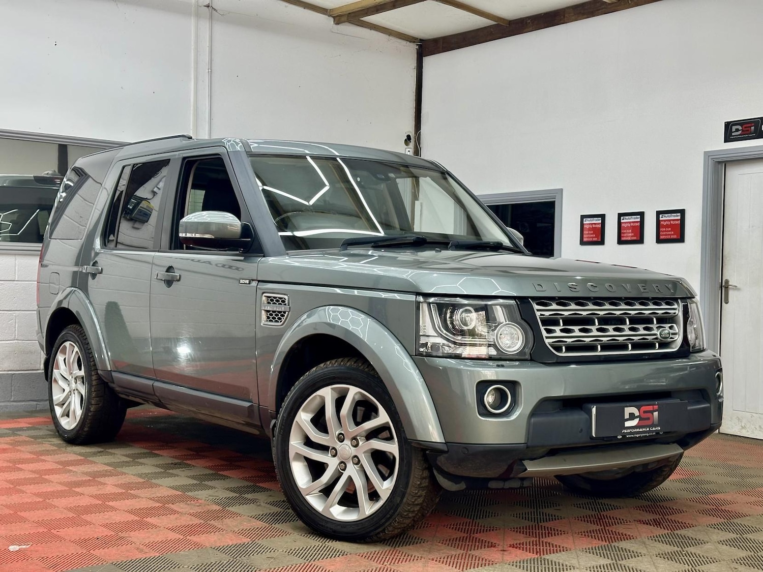 Used Land Rover Discovery 2015 for sale - 77736225: Photo 1