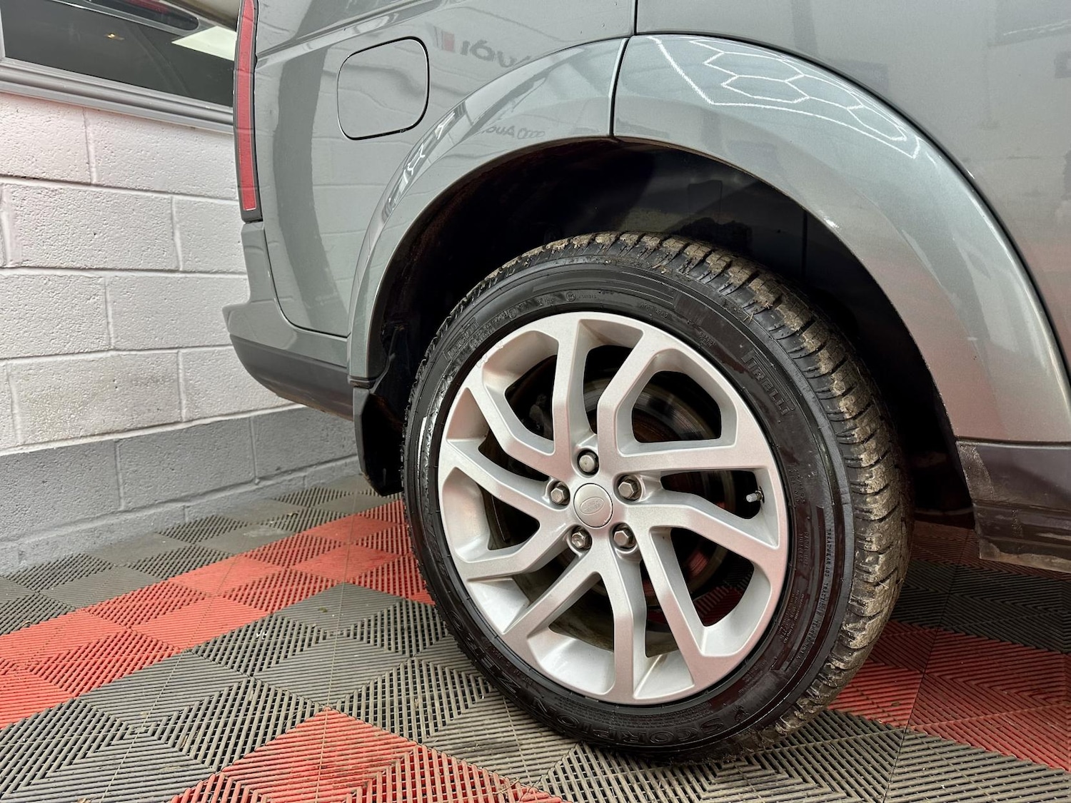 Used Land Rover Discovery 2015 for sale - 77736225: Photo 13