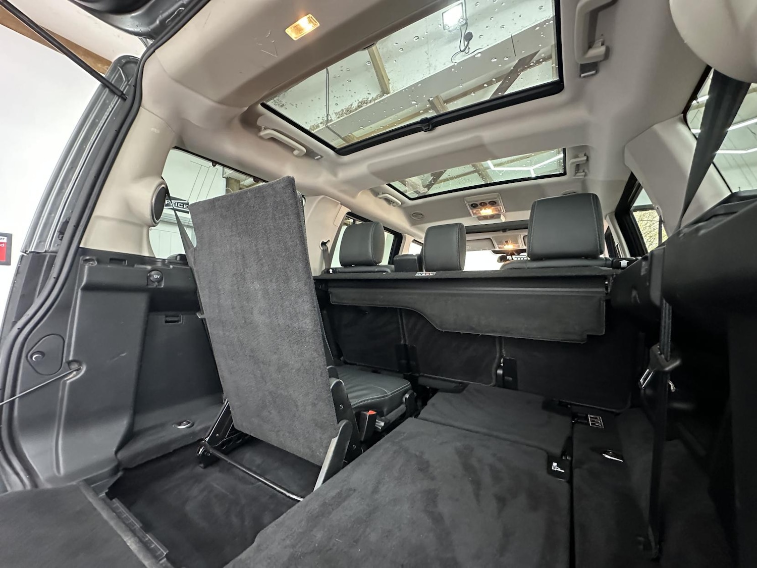 Used Land Rover Discovery 2015 for sale - 77736225: Photo 18