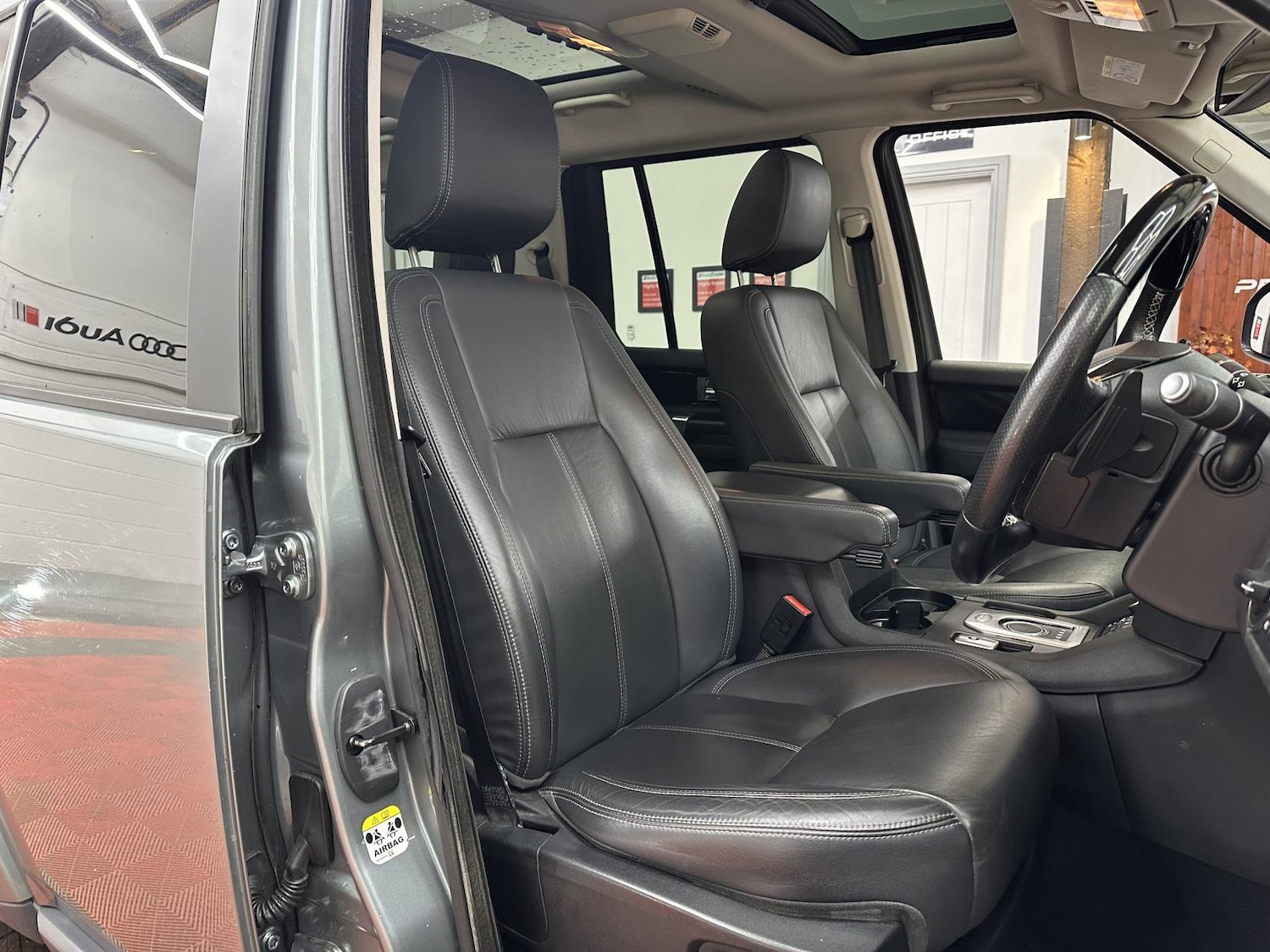 Used Land Rover Discovery 2015 for sale - 77736225: Photo 19