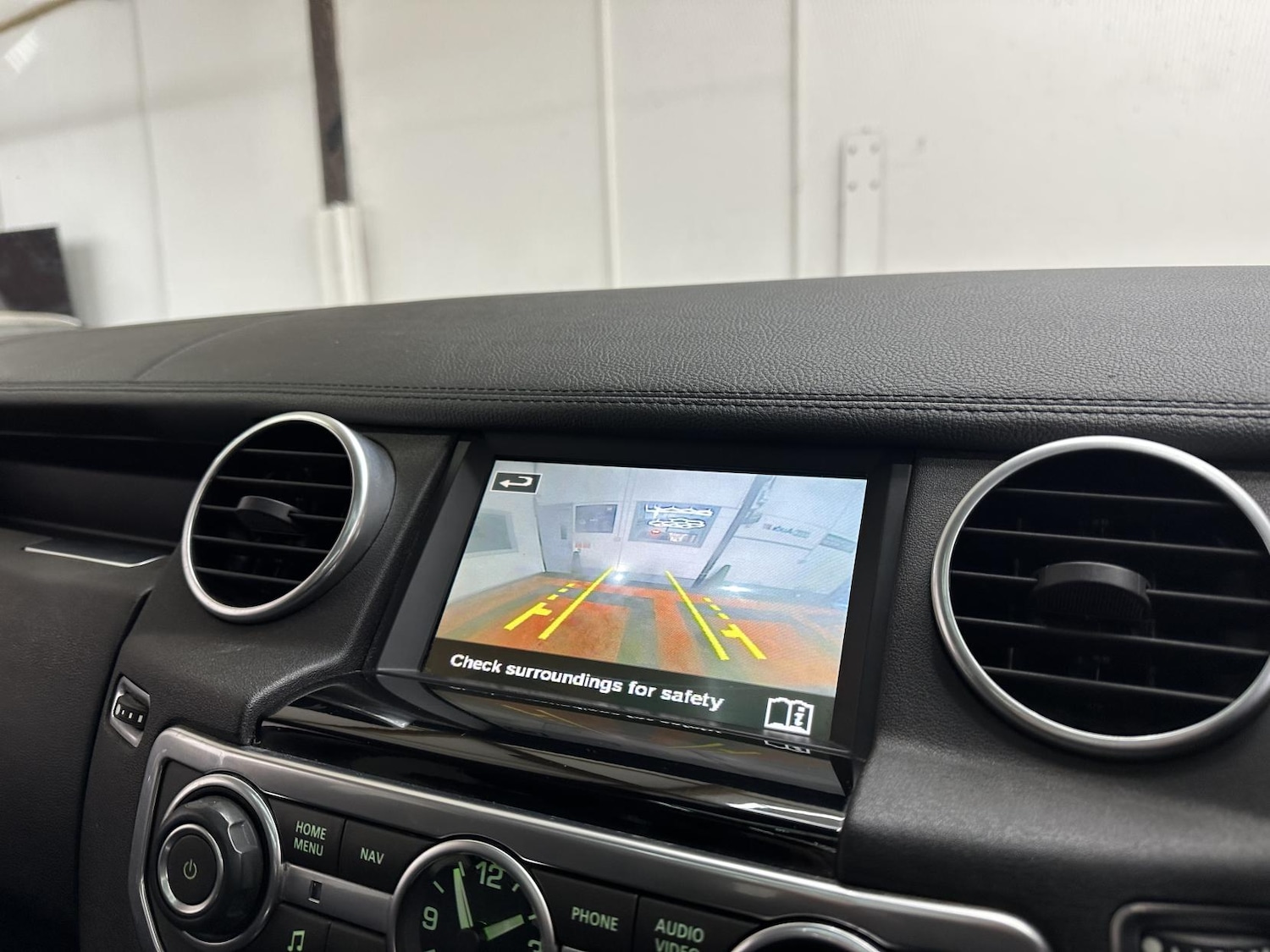 Used Land Rover Discovery 2015 for sale - 77736225: Photo 20