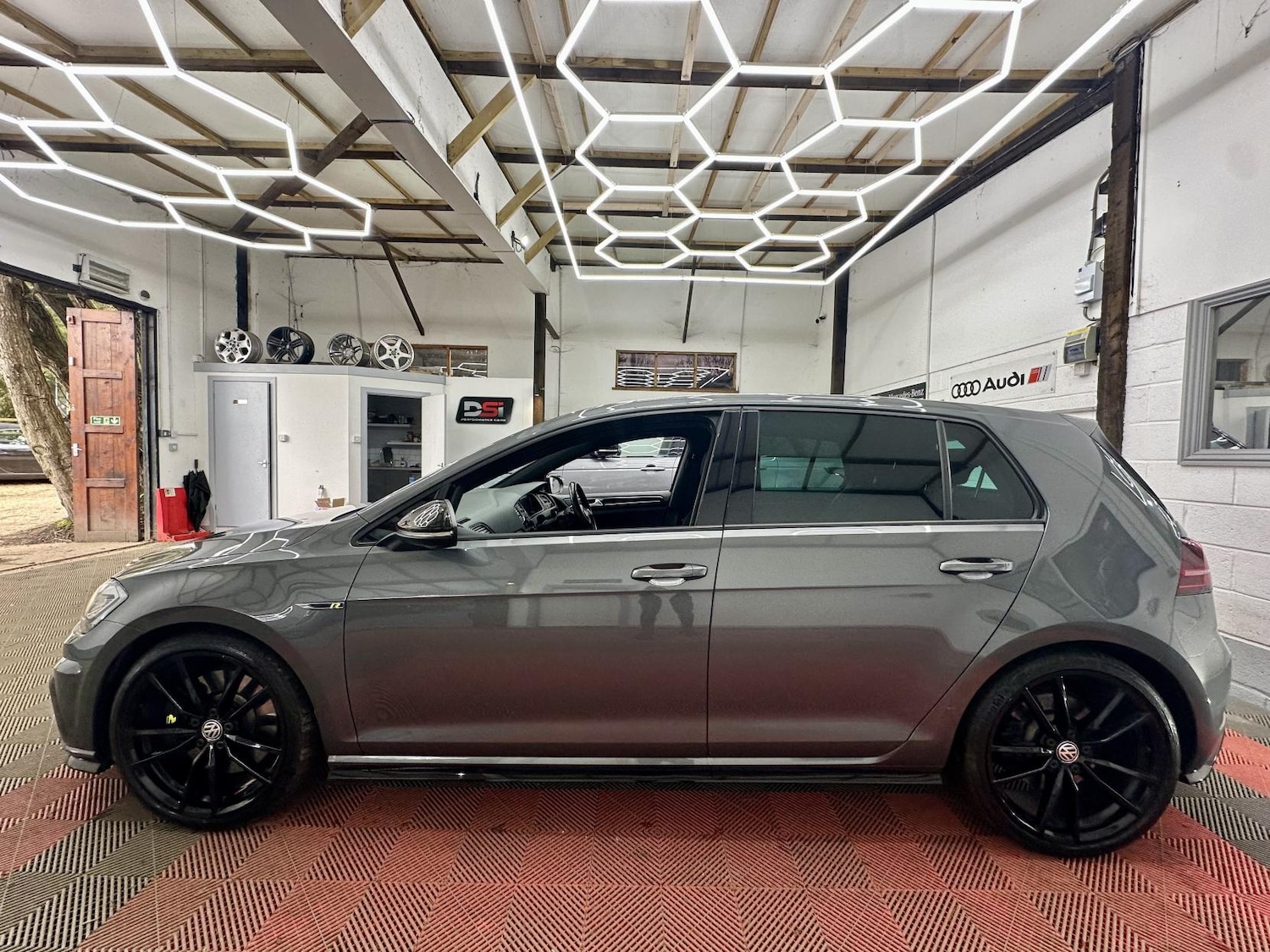 Used Volkswagen Golf 2020 for sale - 77881460: Photo 9