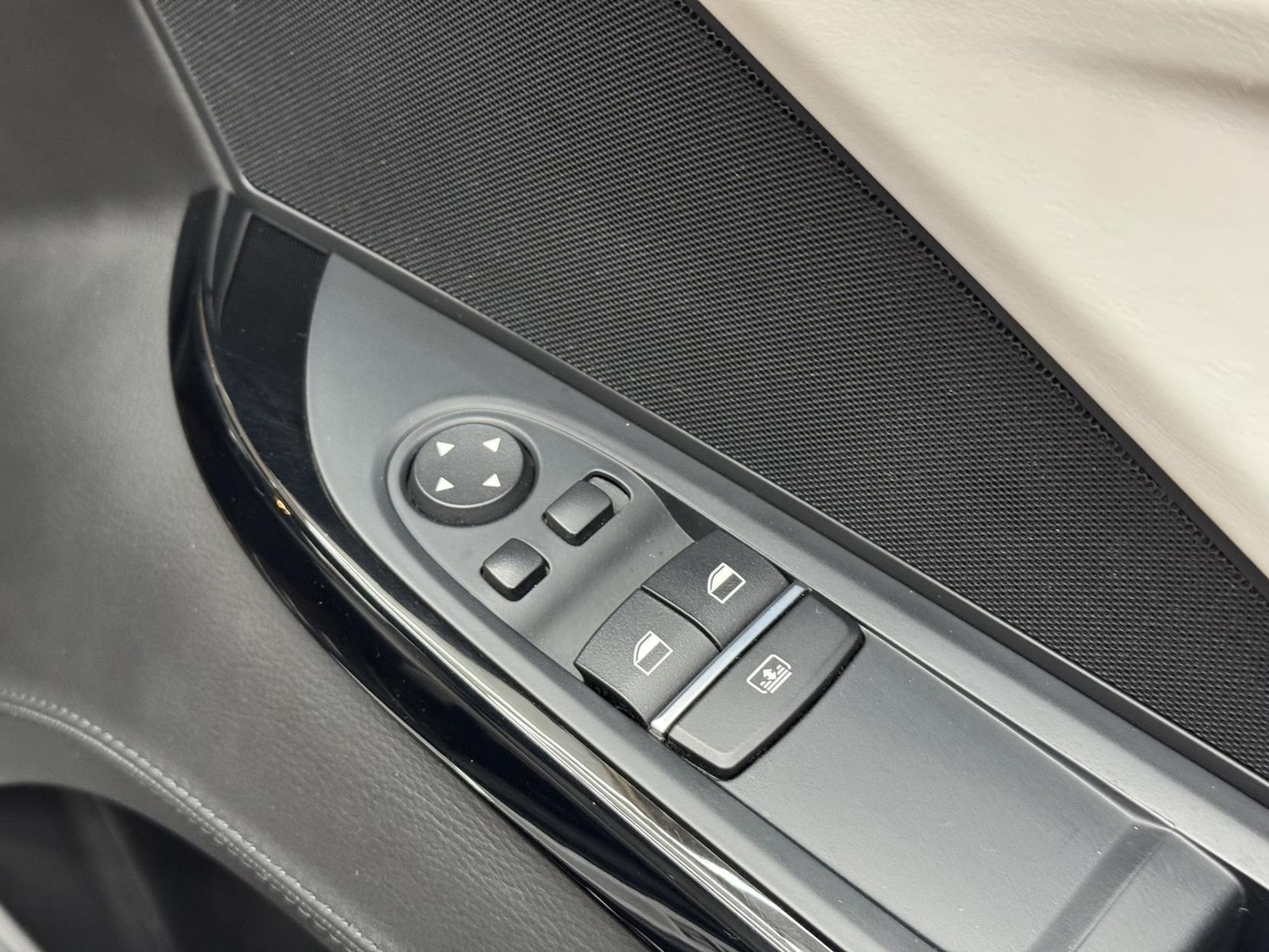 Used BMW M6 2014 for sale - 78028171: Photo 24