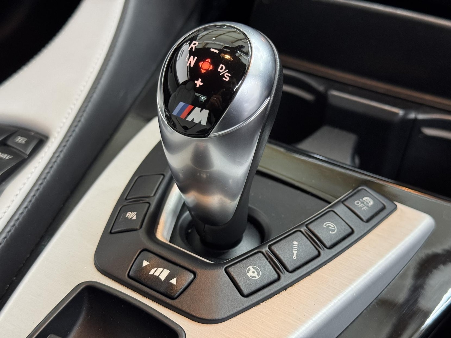 Used BMW M6 2014 for sale - 78028171: Photo 43