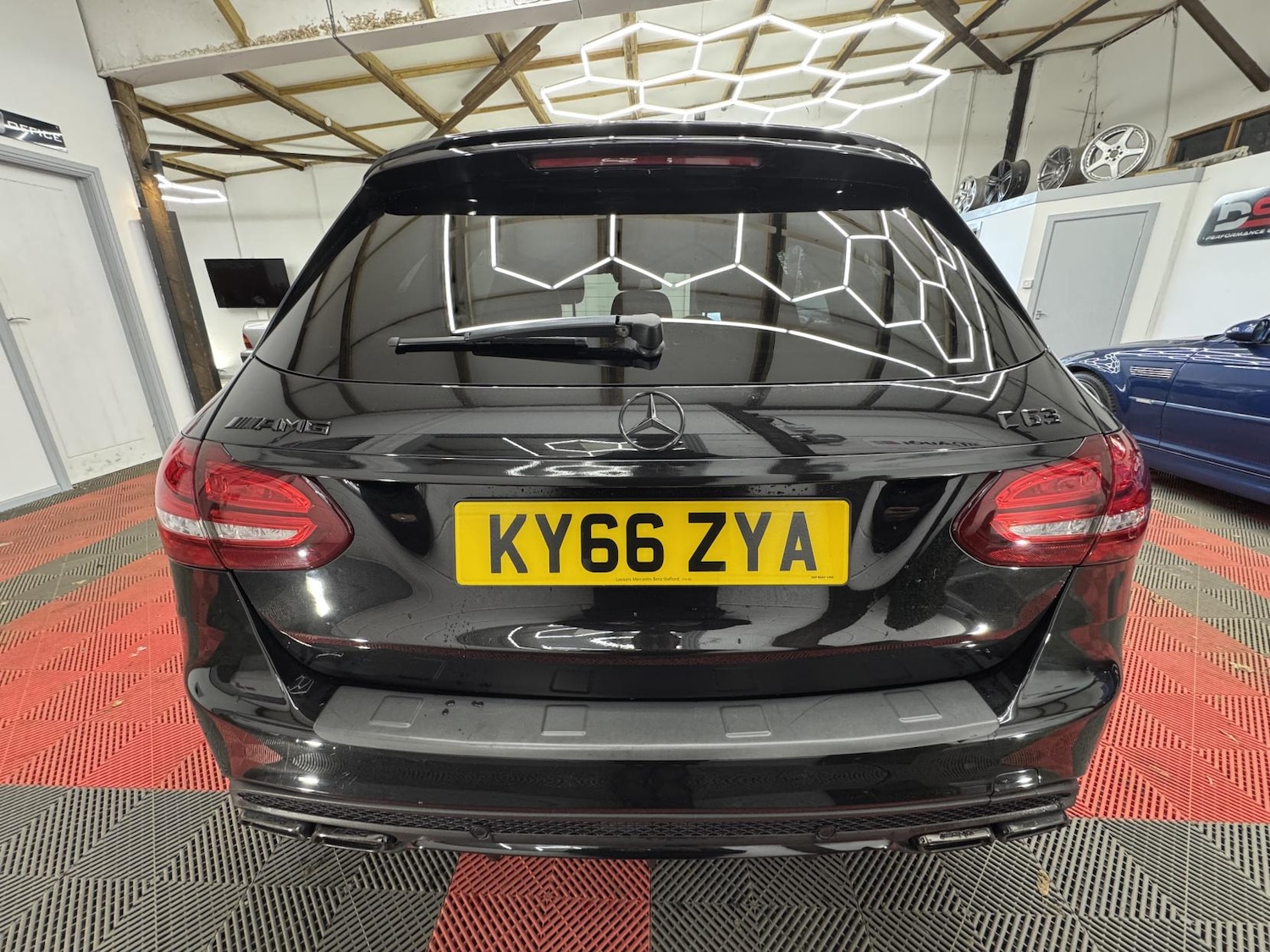 Used Mercedes-Benz C Class 2016 for sale - 77087789: Photo 7