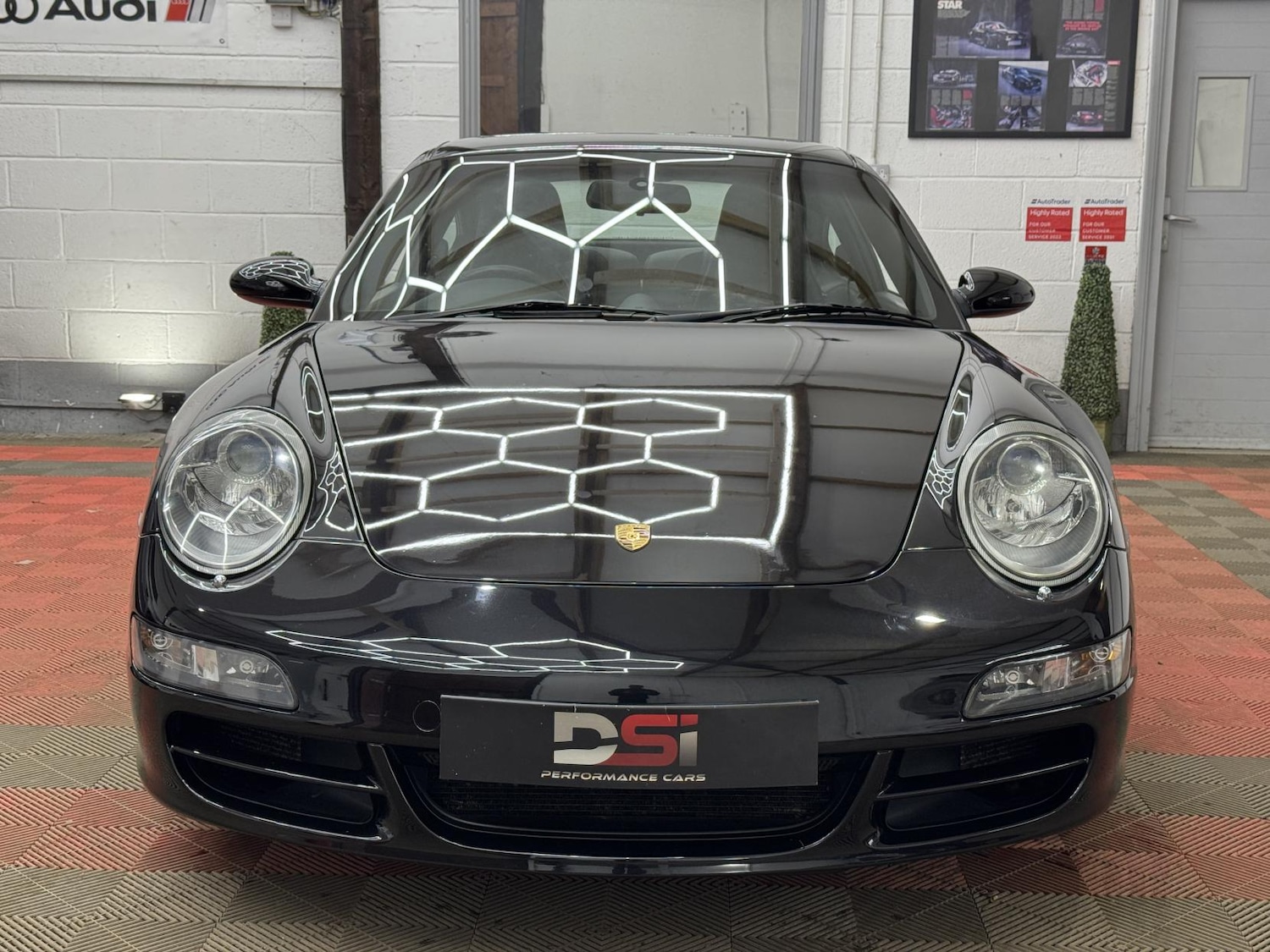 Used Porsche 911 2006 for sale - 77992040: Photo 2