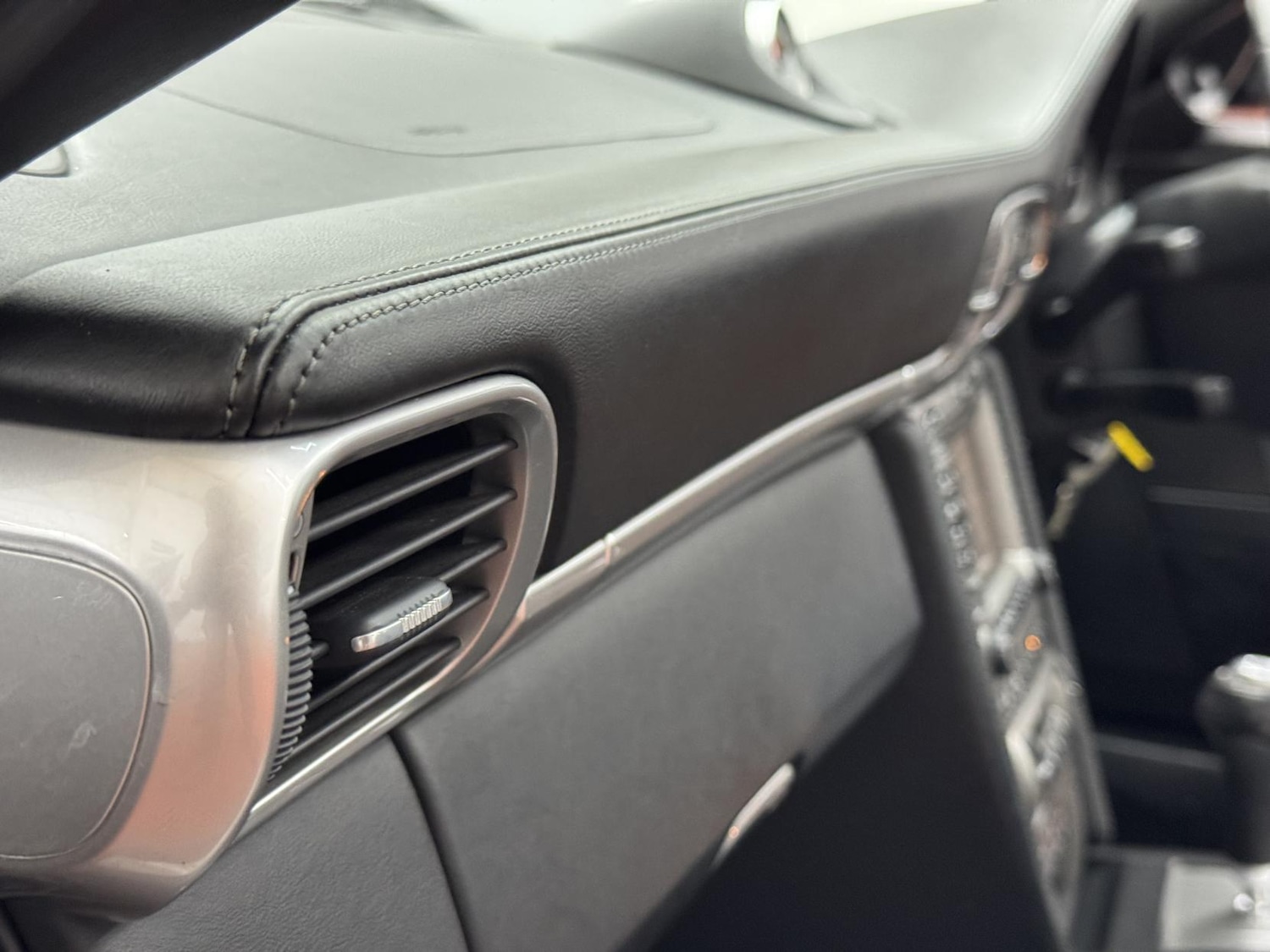 Used Porsche 911 2006 for sale - 77992040: Photo 29