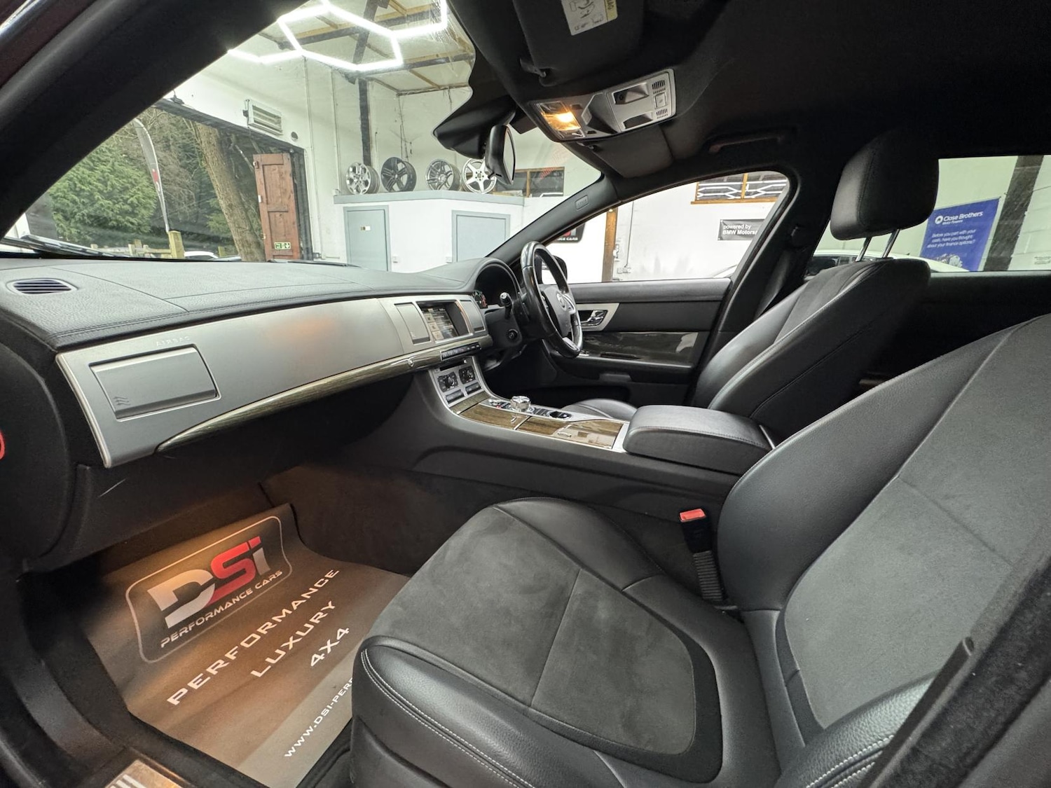 Used Jaguar XF 2014 for sale - 77682229: Photo 25