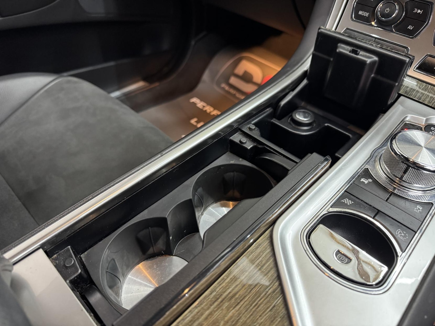 Used Jaguar XF 2014 for sale - 77682229: Photo 33