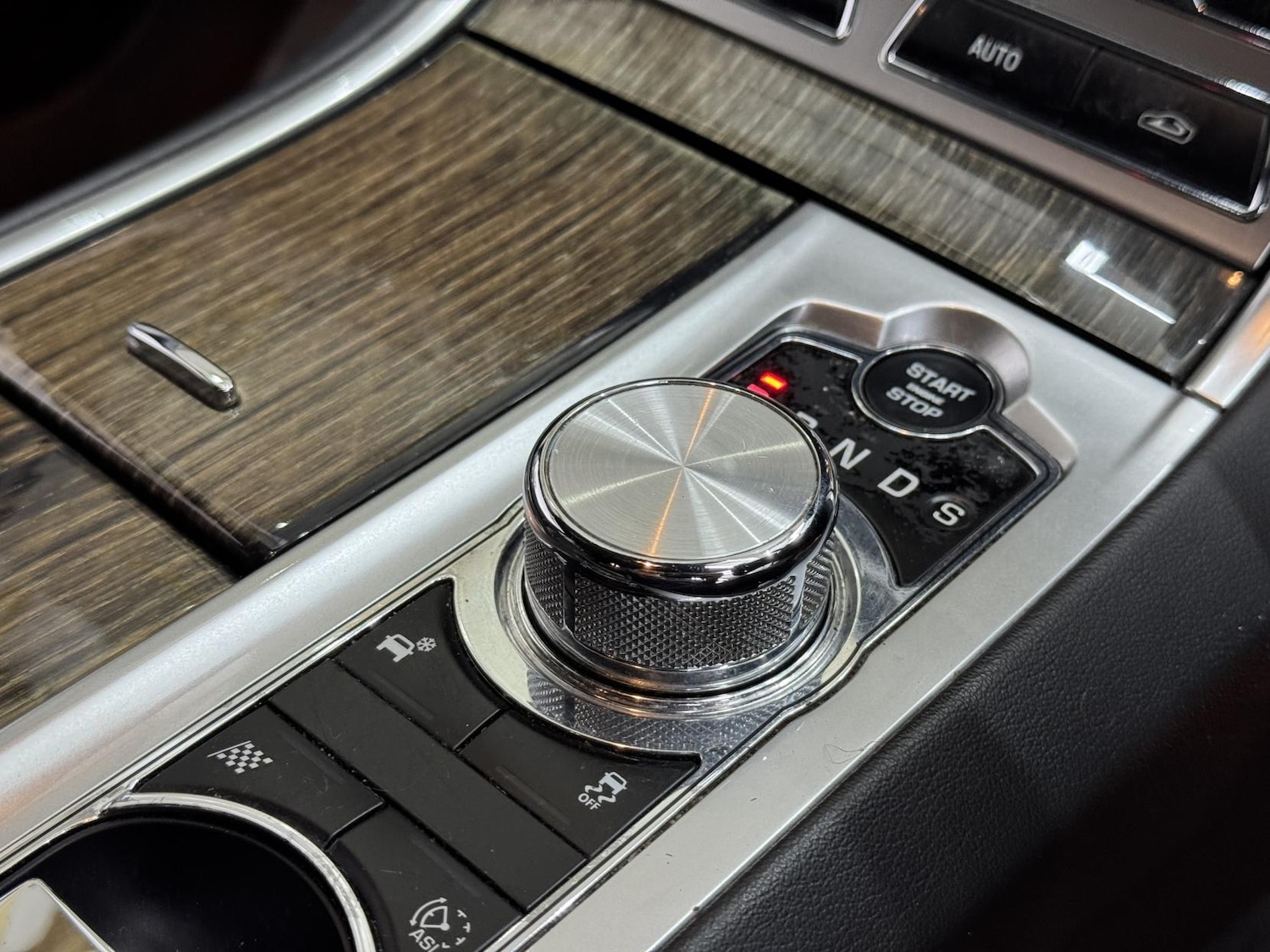 Used Jaguar XF 2014 for sale - 77682229: Photo 34