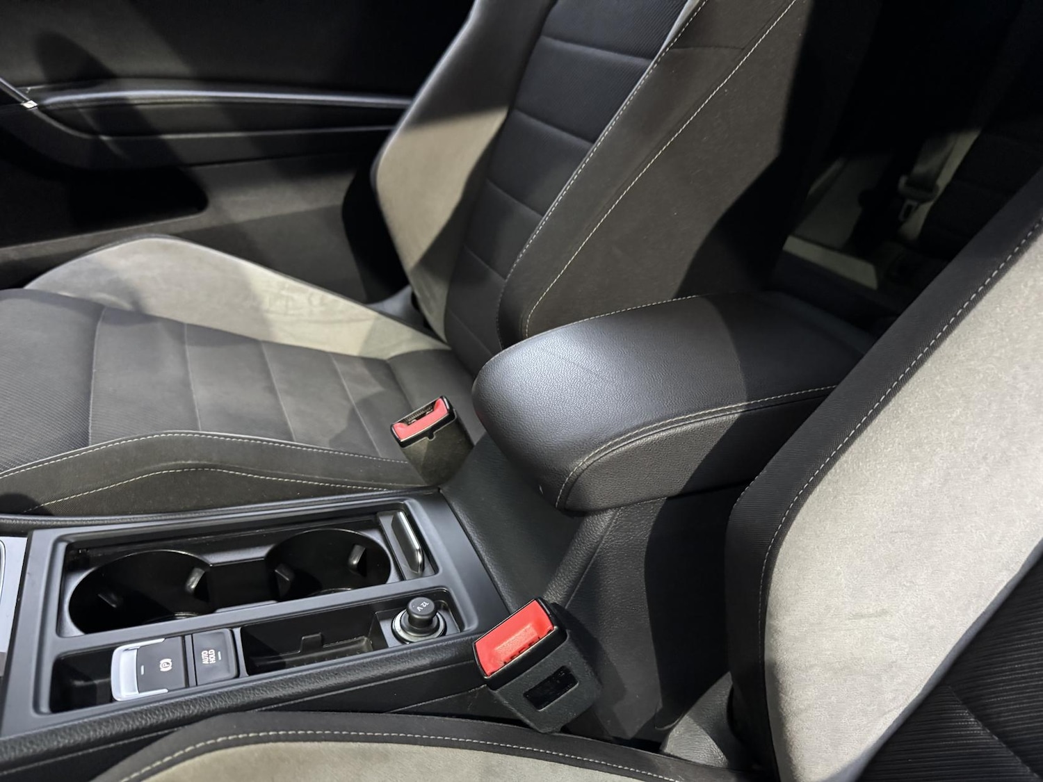 Used Volkswagen Golf 2015 for sale - 76722767: Photo 42