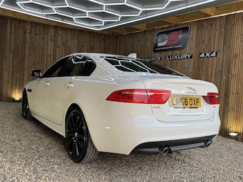 Used Jaguar XE 2018 for sale - 79168367: Photo