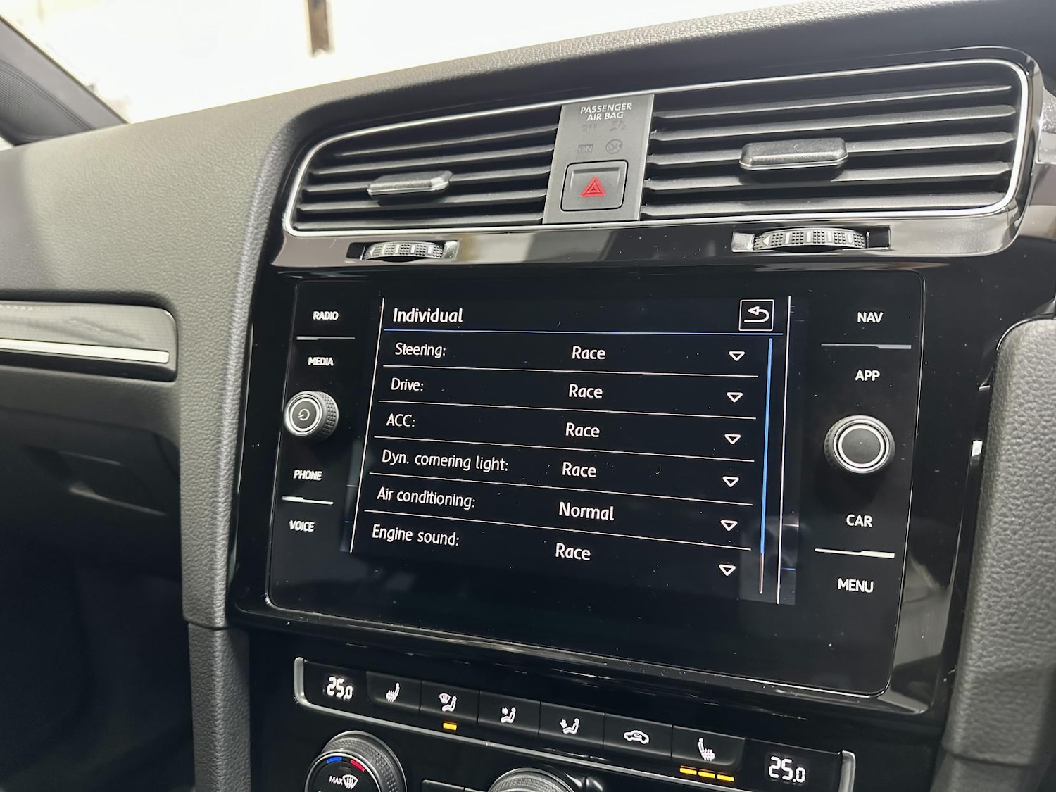 Used Volkswagen Golf 2019 for sale - 77264779: Photo 38