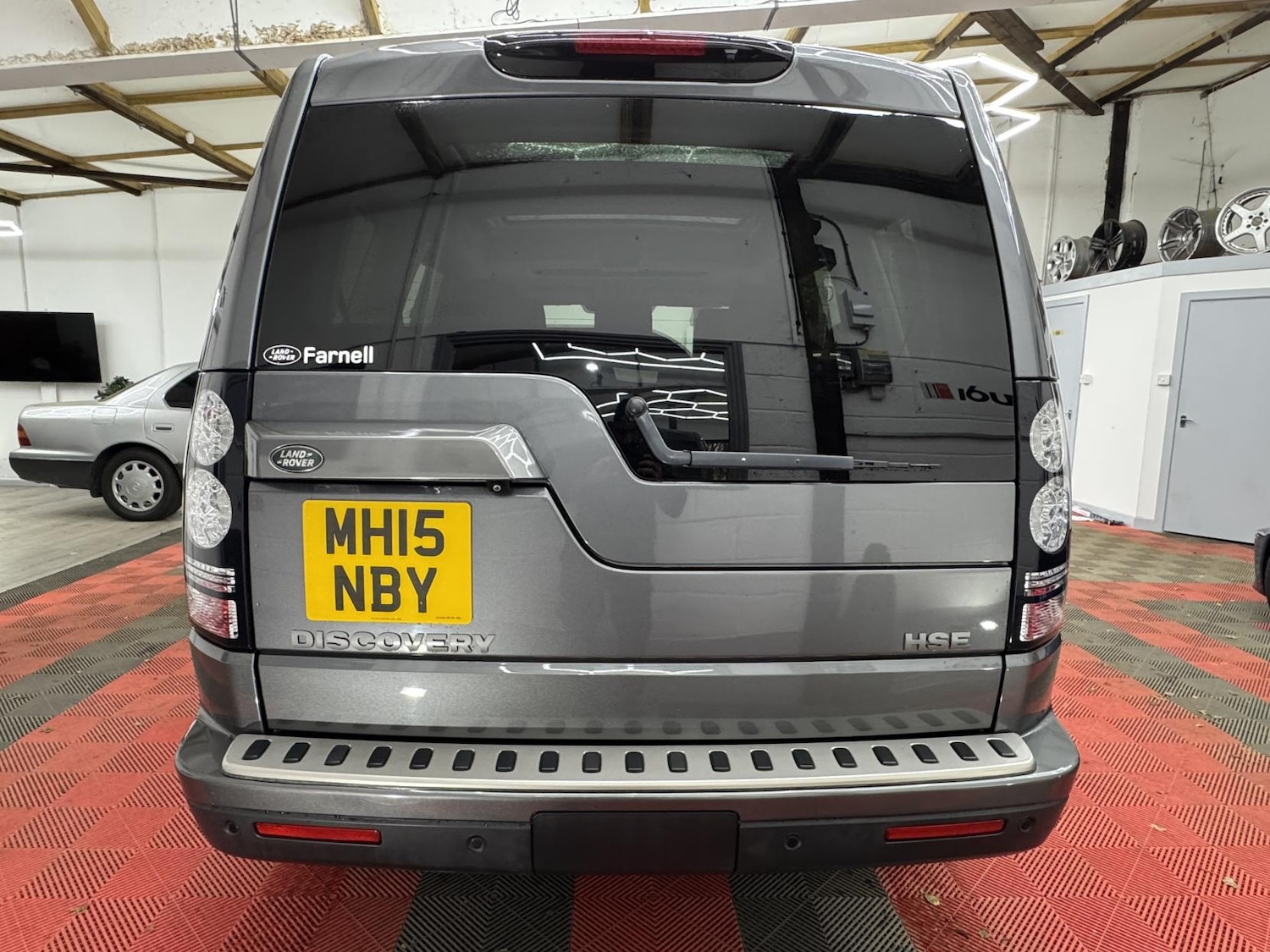 Used Land Rover Discovery 2015 for sale - 76835171: Photo 12