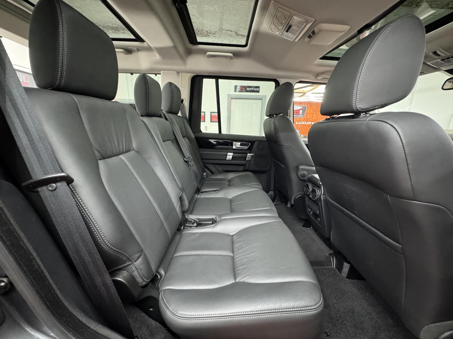 Used Land Rover Discovery 2015 for sale - 76835171: Photo 15