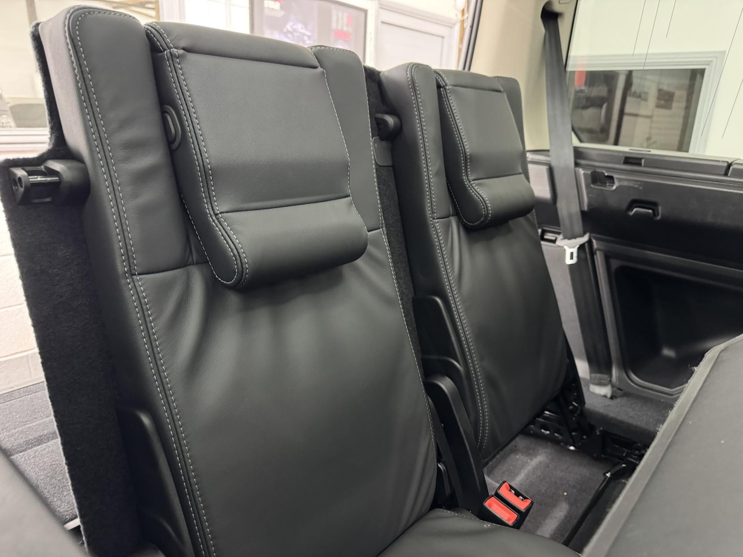 Used Land Rover Discovery 2015 for sale - 76835171: Photo 18