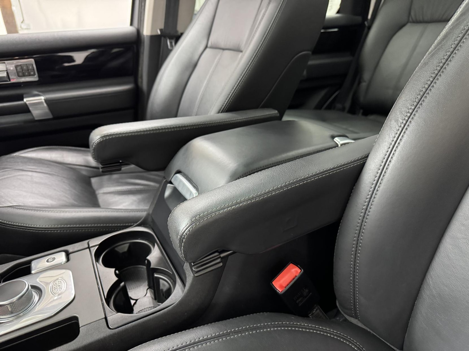 Used Land Rover Discovery 2015 for sale - 76835171: Photo 30