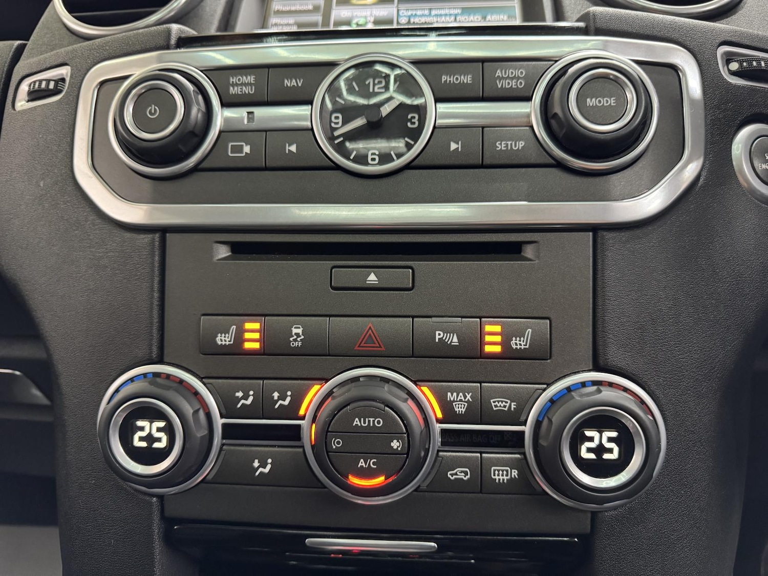 Used Land Rover Discovery 2015 for sale - 76835171: Photo 43