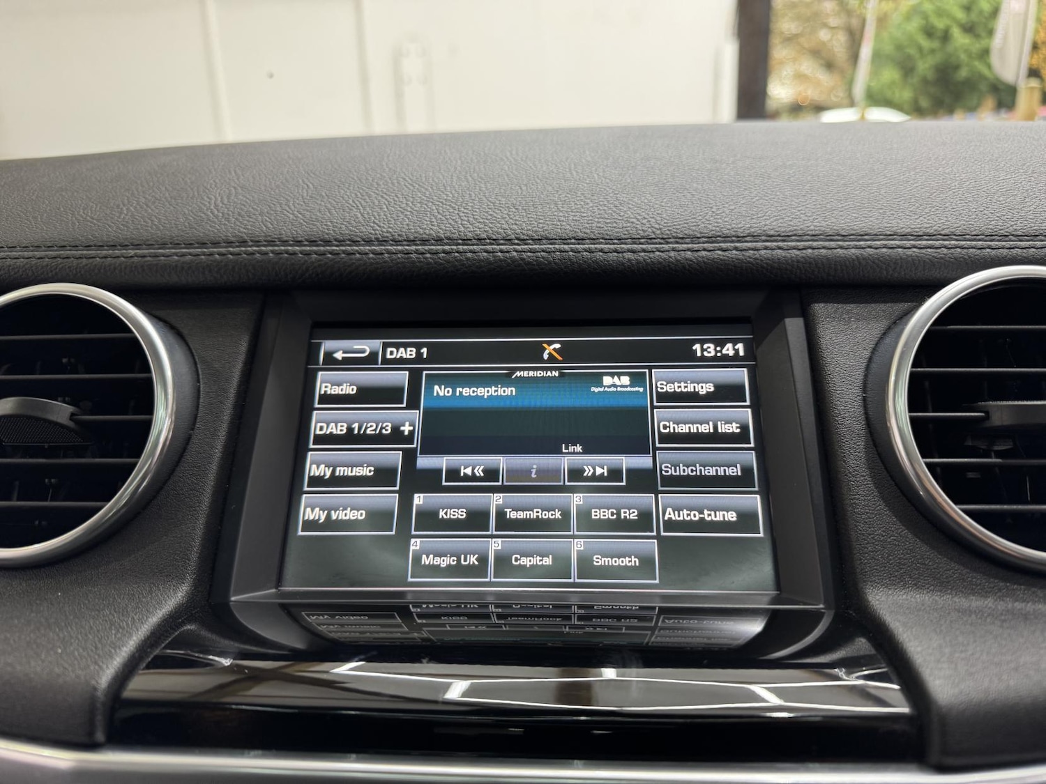 Used Land Rover Discovery 2015 for sale - 76835171: Photo 46