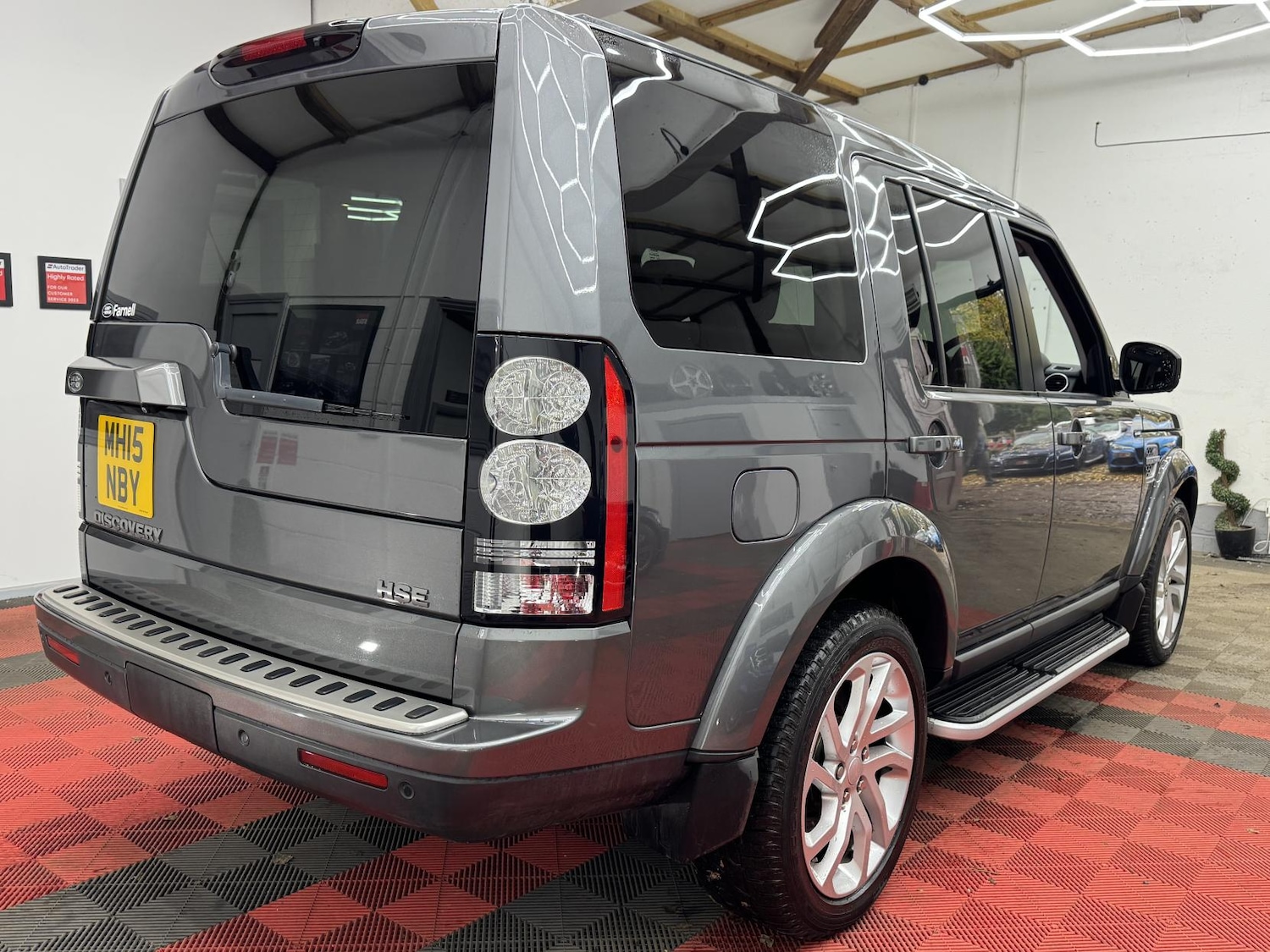 Used Land Rover Discovery 2015 for sale - 76835171: Photo 8