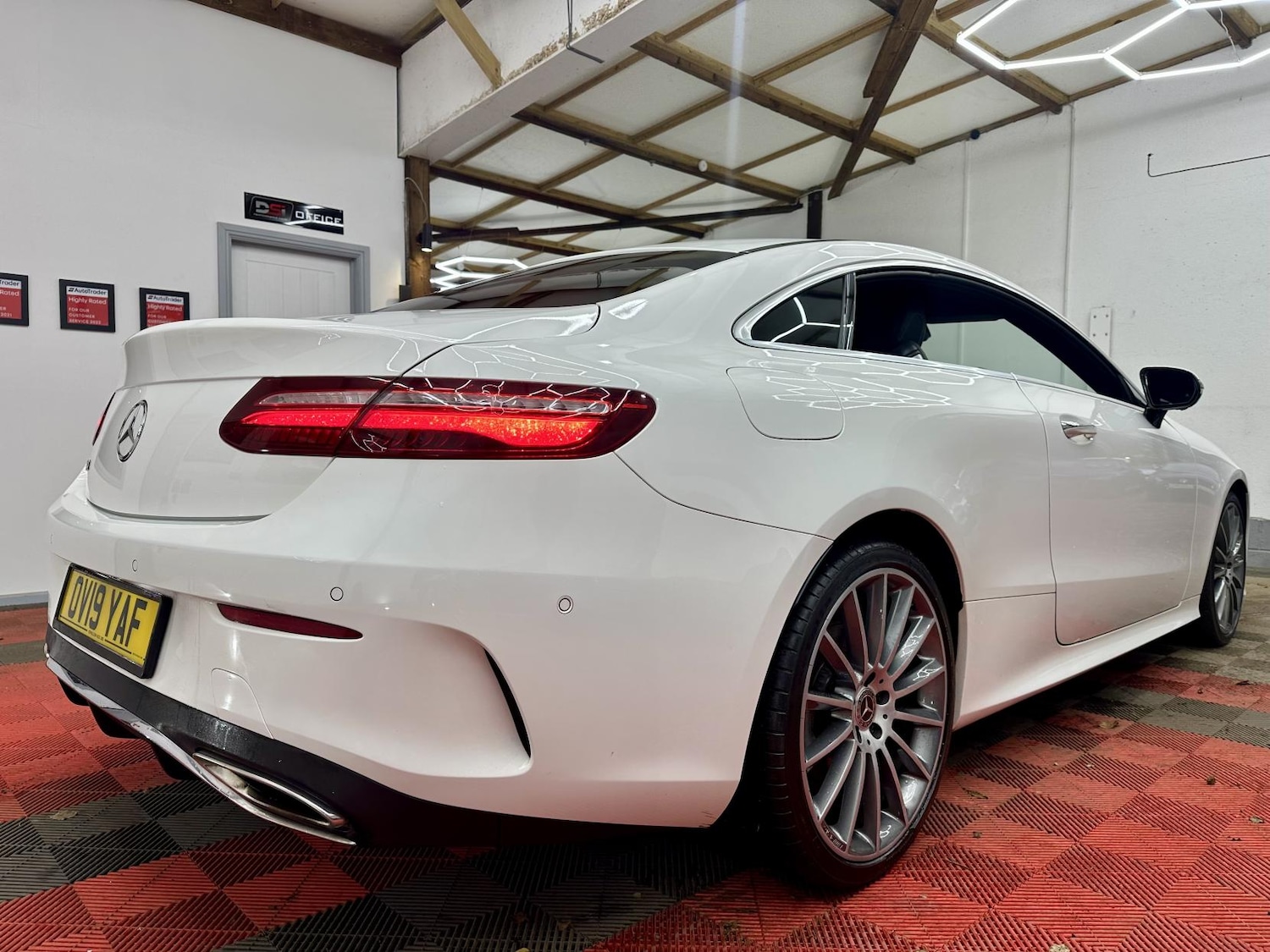 Used Mercedes-Benz E Class 2019 for sale - 76862051: Photo 5