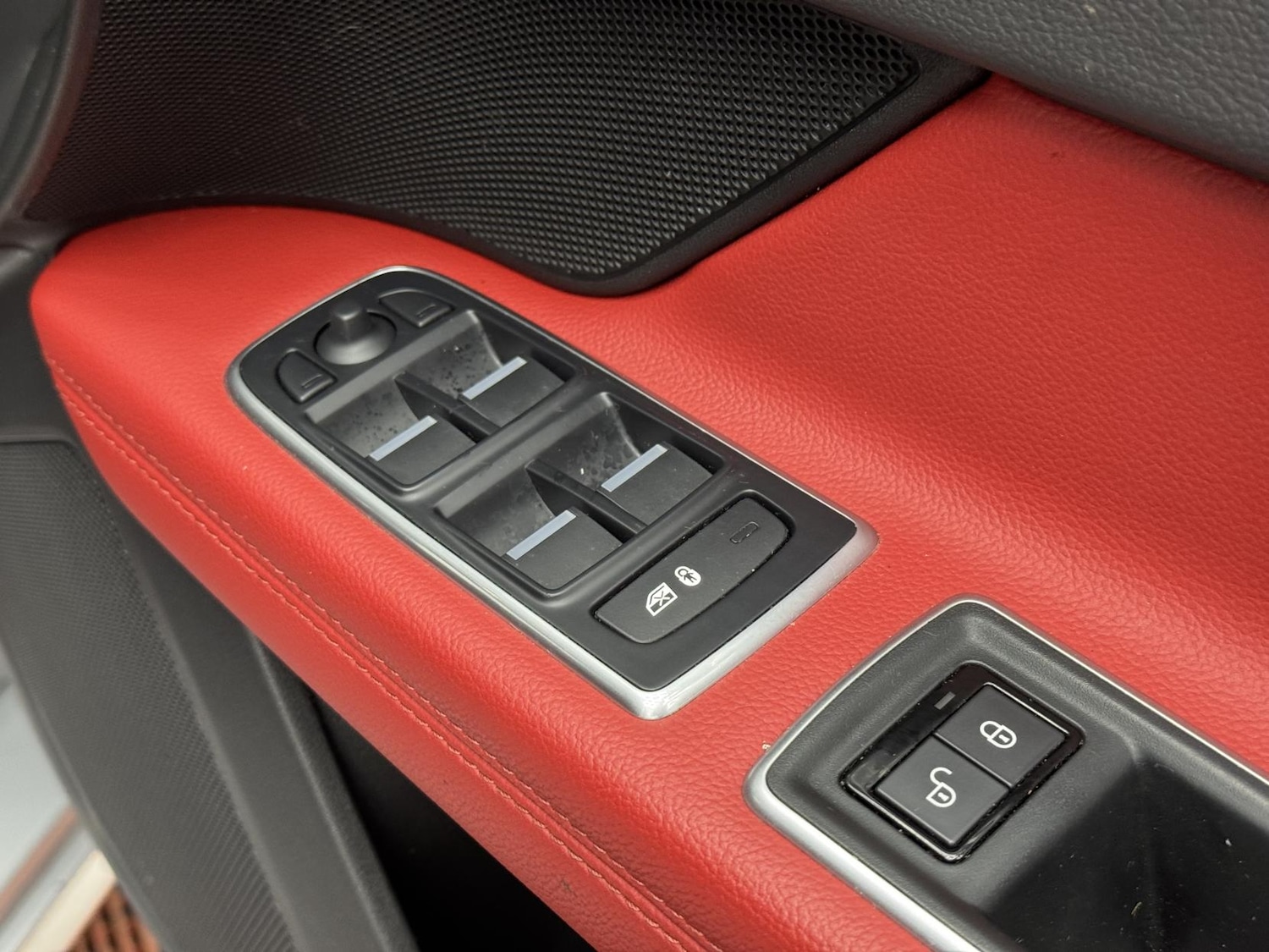 Used Jaguar XF 2018 for sale - 77026187: Photo 15